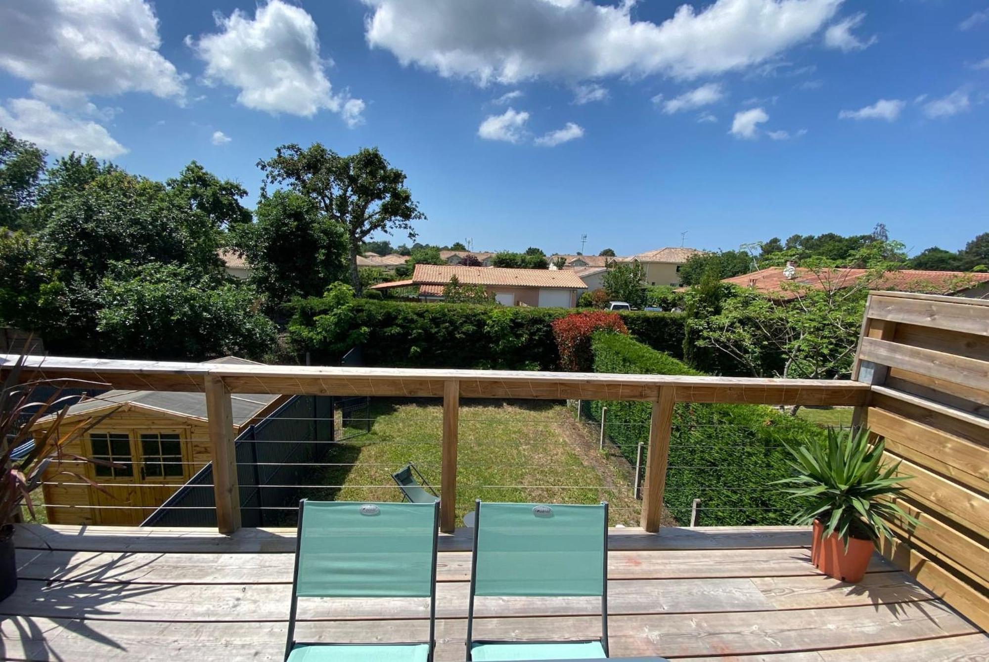 Appartement Des Pignons A Lege Bourg Екстериор снимка