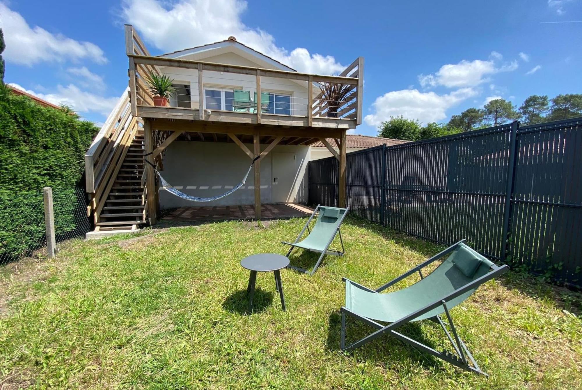Appartement Des Pignons A Lege Bourg Екстериор снимка